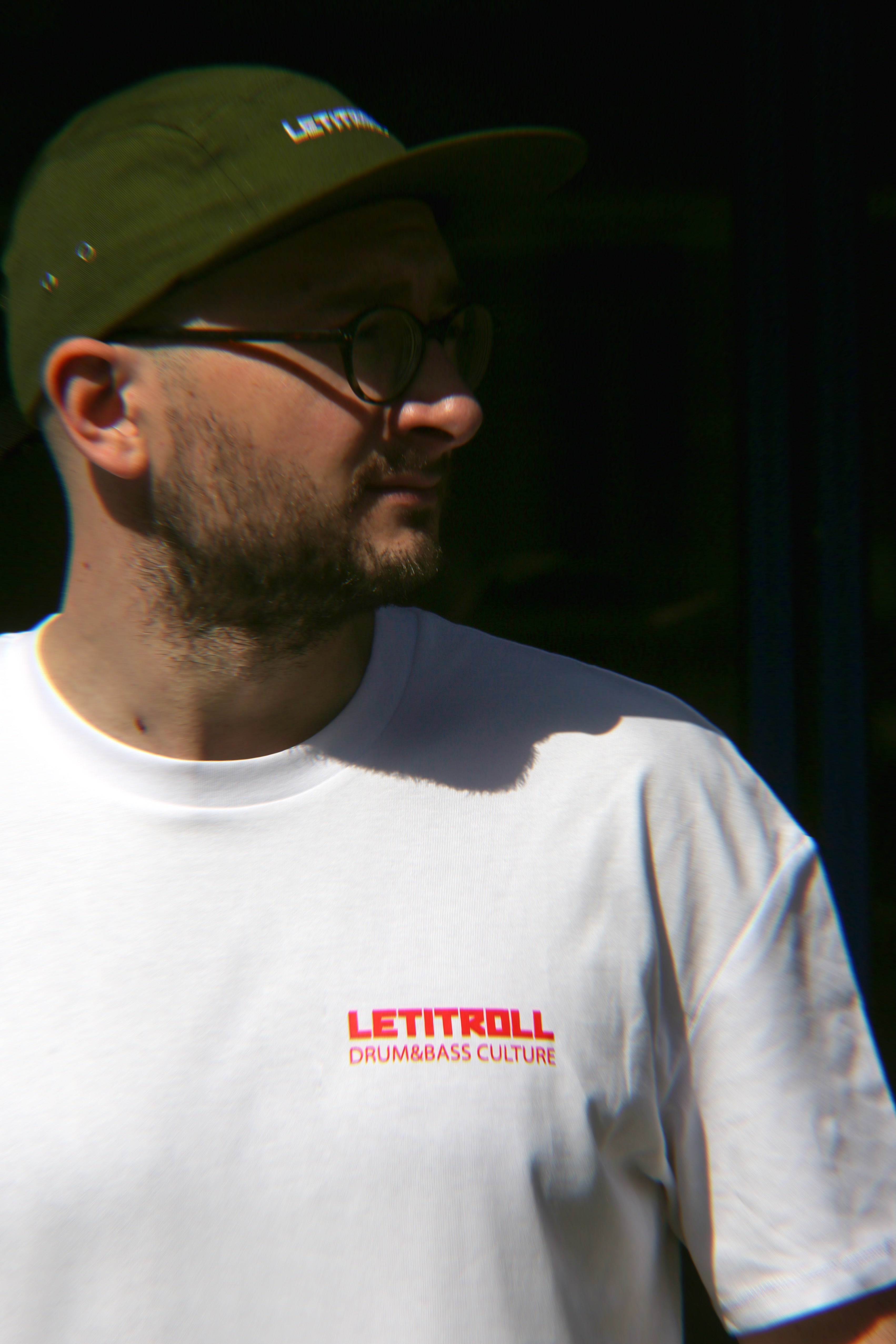 LETITROLL Triko DNB Culture White