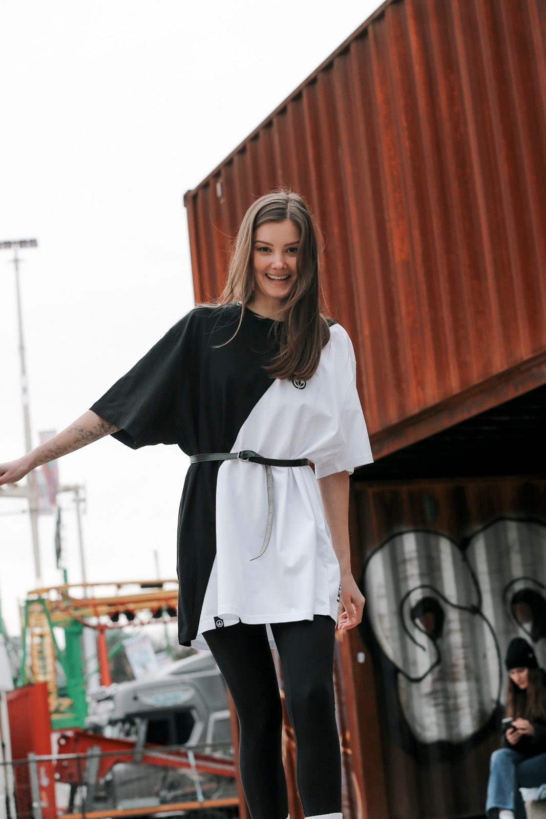LETITROLL × Ultravagant Upcycle Triko Broken Black and White