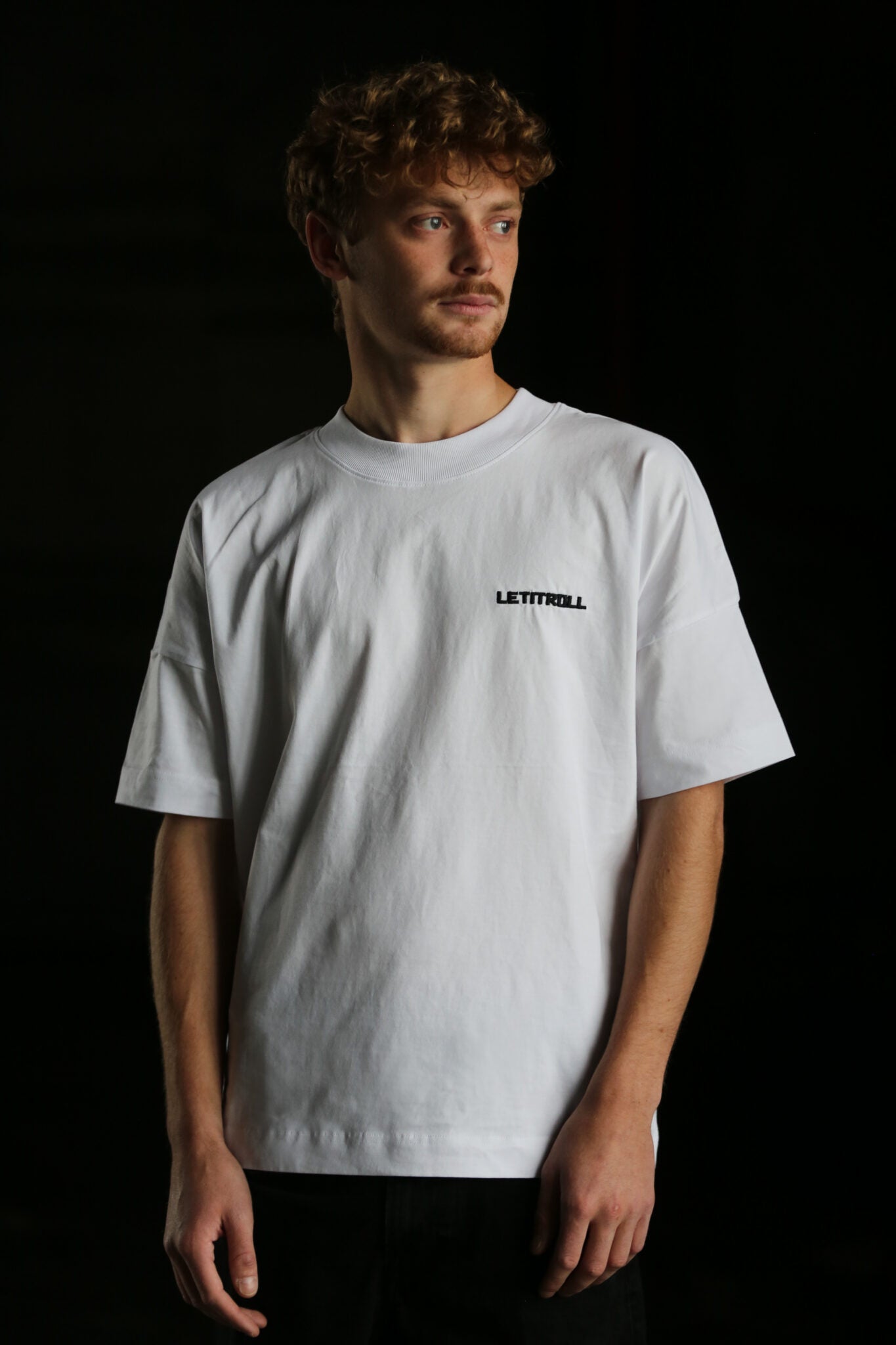 LETITROLL OVERSIZED T-SHIRT WITH EMBROIDERY WHITE