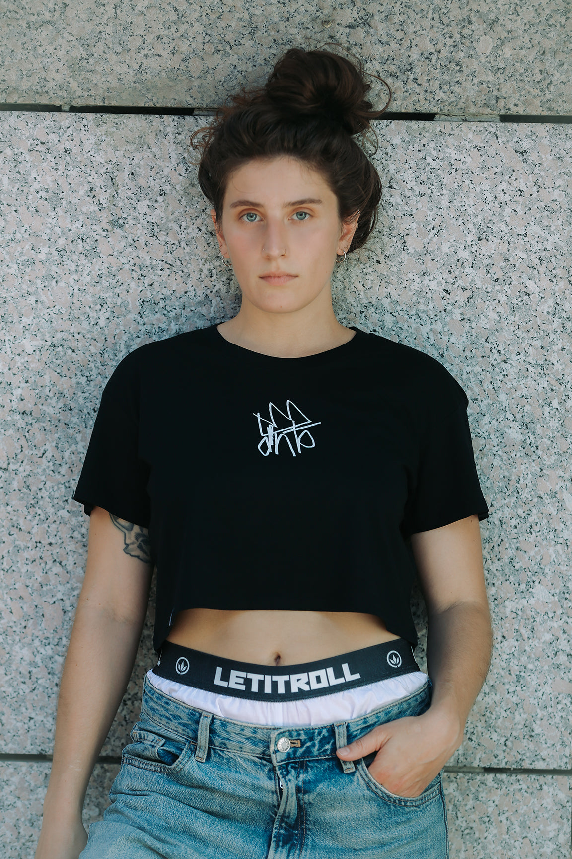 LETITROLL CROP TOP DNB QUEEN BLACK