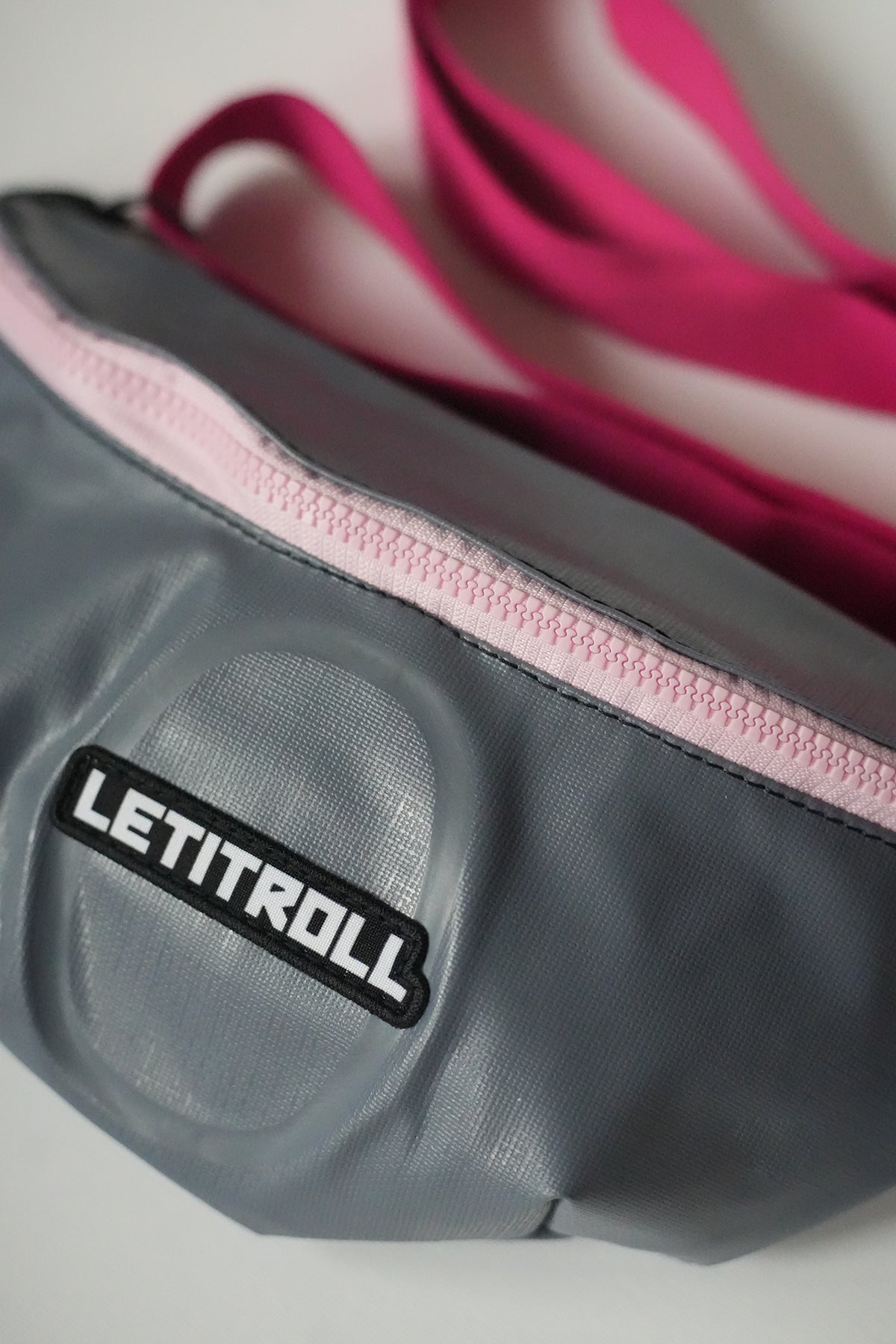 LETITROLL Upcycle Ledvinka Grey and Light Pink